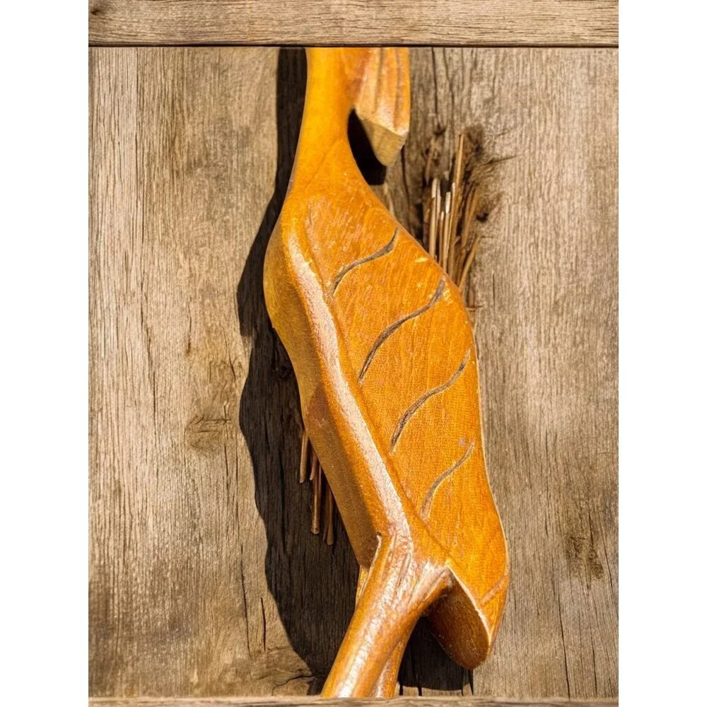 Vintage MCM Hand Carved Wood Crane 9 1/4" Tall Sculpture Figurine - Picture 3 of 8